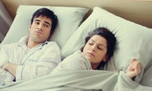 Se coucher en étant en colère : une mauvaise habitude
