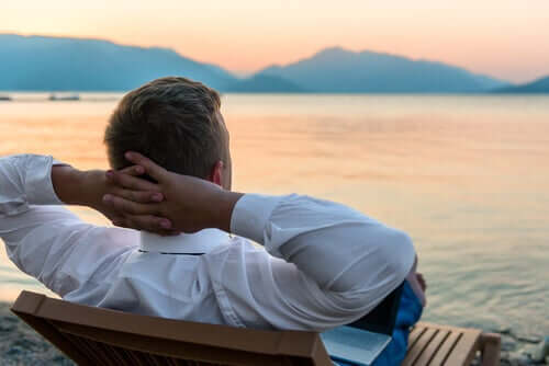 Le temps libre dont profite un homme