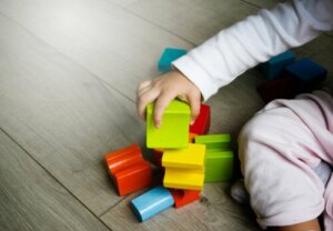 Psychomotricité pendant l'enfance : observation et intervention