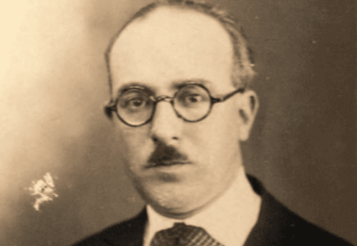 Une photo portrait de Fernando Pessoa.