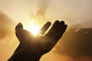 La théorie de Darwin sur l'origine des religions