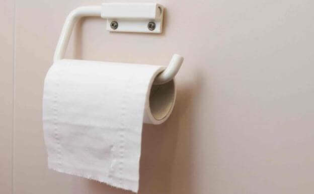Un rouleau de papier toilette