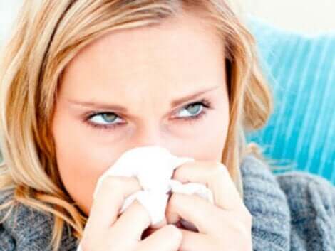 Une femme touchée par un virus