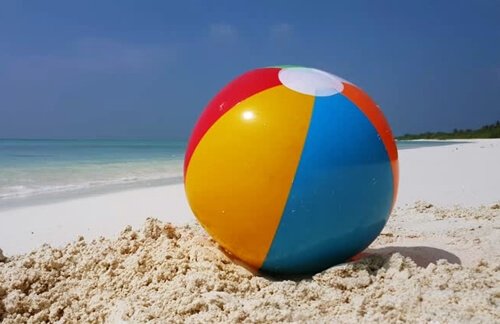 La métaphore du ballon à la plage pour réguler les émotions
