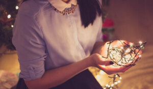 Sérendipité et personnalité : des personnes qui "attirent" des découvertes précieuses