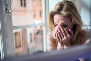 Deuil et coronavirus : la douleur des adieux en attente