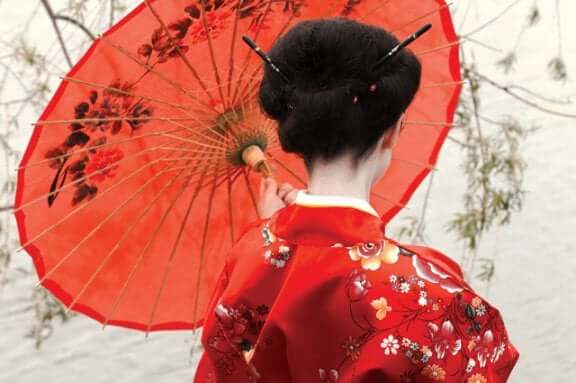 Madame Butterfly avec une ombrelle