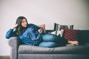 Un mode de vie sédentaire peut accélérer la perte de mémoire