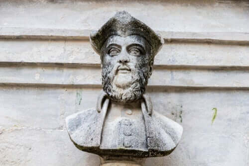 Un buste de Nostradamus