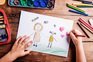 Les dessins d'enfants : une fenêtre sur leur monde intérieur