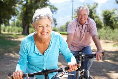 Des superagers à vélo.