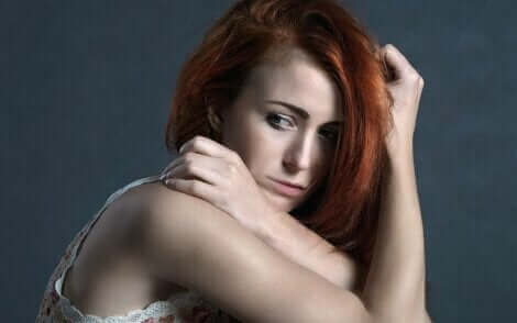 Avoir une faible estime de soi entraîne des conséquences néfastes.