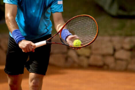 Le tennis requiert des compétences psychologiques.