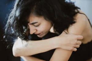 Estime de soi et VIH : au-delà de la stigmatisation