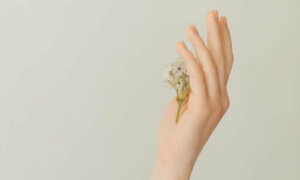 Automutilation : pourquoi certains se font du mal ?