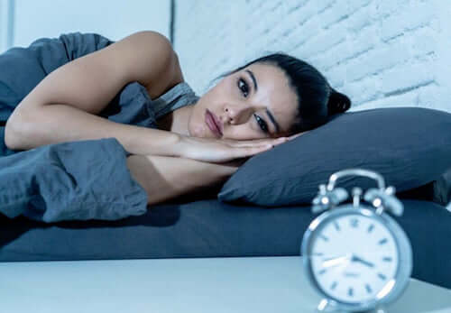 Sommeil interrompu : plus dangereux que de dormir peu