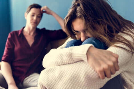 Une adolescente triste. 