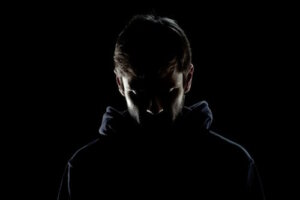 Les niveaux de cruauté dans l'esprit, selon Michael Stone