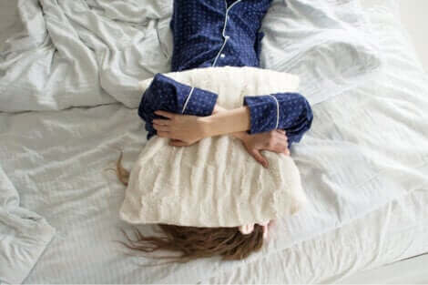 Une femme qui veut rester au lit ?