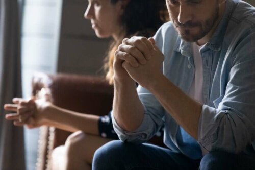 Le lien entre la jalousie, la dévalorisation et l'incrédulité