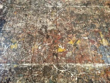 Un tableau de Pollock, artiste expressionniste. 
