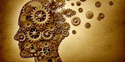 Image du cerveau avec des rouages.