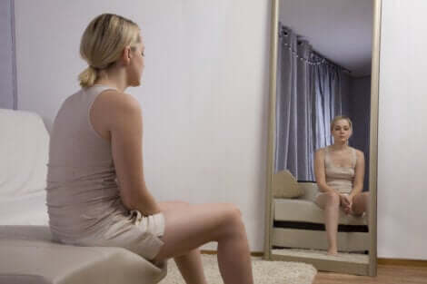 Femme triste.