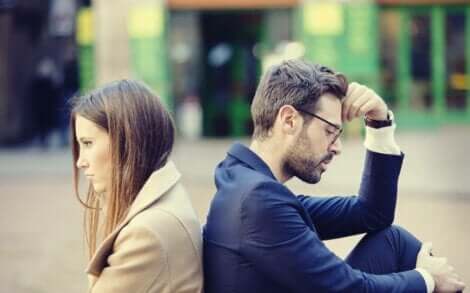 Tension dans un couple.