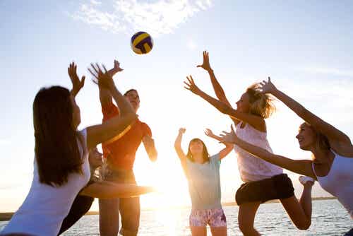 Adolescents qui font du sport.