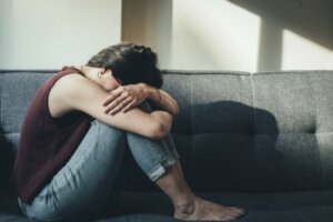 Pourquoi l'évitement augmente-t-il l'anxiété ?