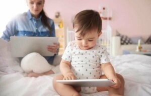 Les écrans rendent les enfants impatients et affectent leur humeur