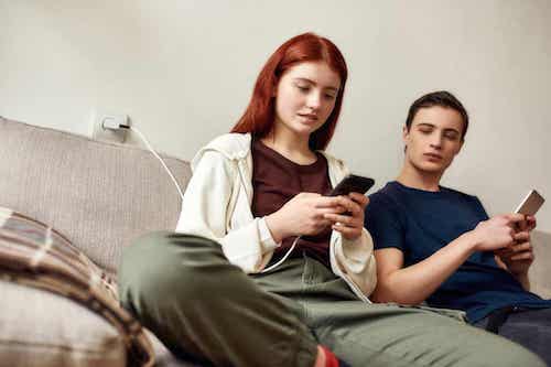 Les jeunes, la pornographie et la violence.