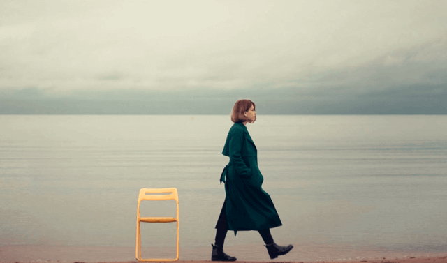 Une femme seule.
