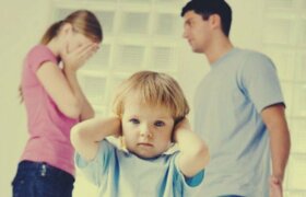 Les couples qui restent ensemble pour les enfants, une erreur