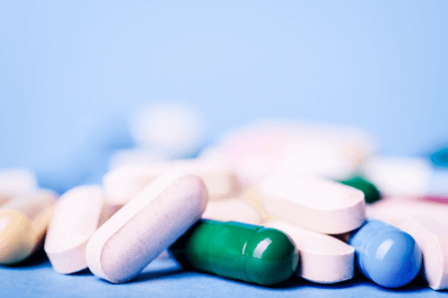 Des médicaments.