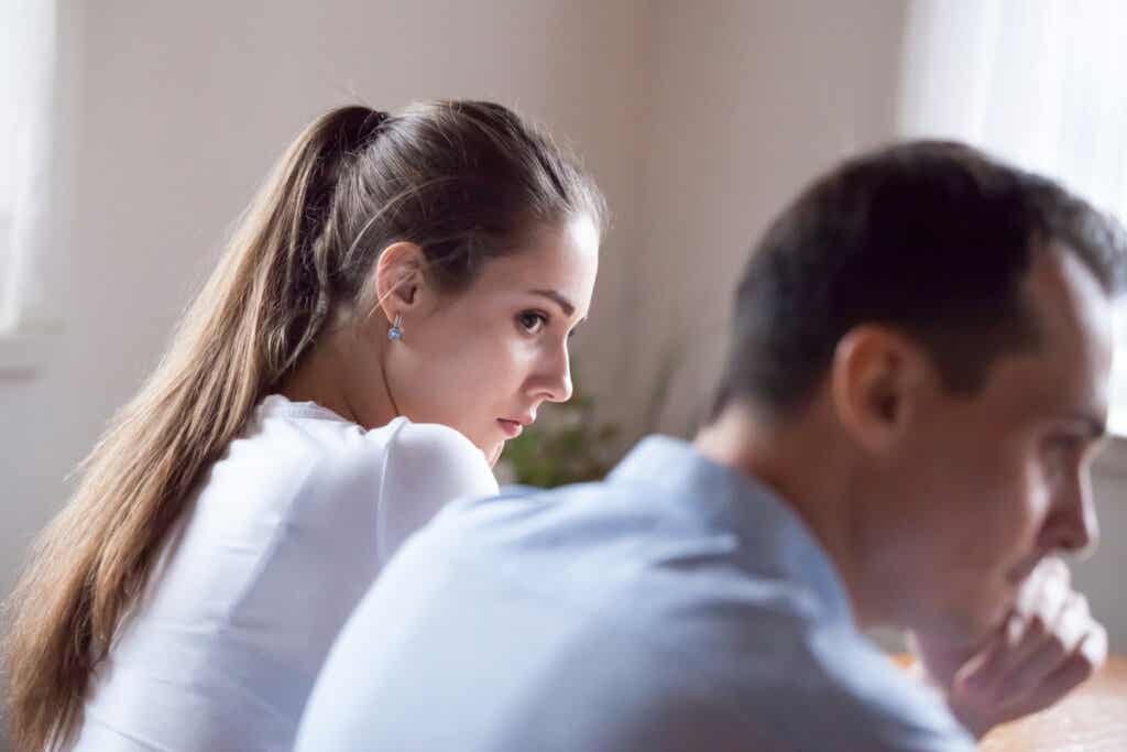 Un couple fâché.