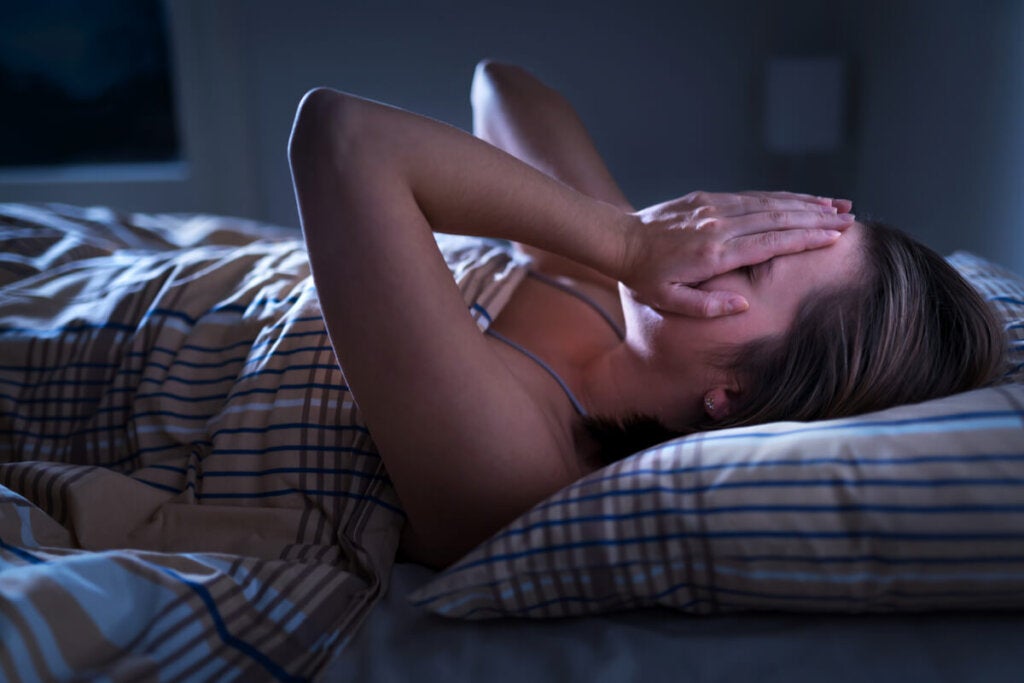 Troubles émotionnels nocturnes : pourquoi est-ce que je me sens anxieux la nuit ?