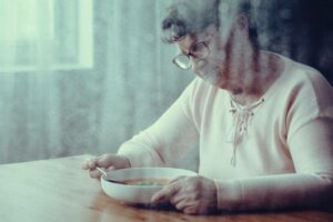 Pourquoi les personnes atteintes de démence ont-elles du mal à avaler de la nourriture ?