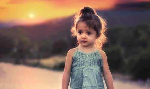 Causes du traumatisme développemental.