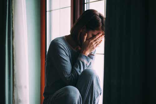 Violence dans l'agression sexuelle.