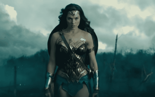 Phrases de super-héros : wonderwoman.