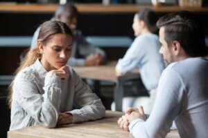 Perception sociale : l'art complexe d'inférer des choses sur les autres