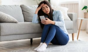 Lorsque nous enquêtons sur les ex de notre partenaire sur Internet