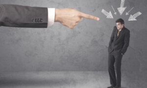 Juger quelqu'un, c'est se définir soi-même