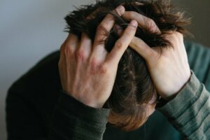 La phobie de l’impulsion: la peur de perdre le contrôle et de se faire mal