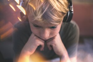 10 signes d'autisme chez les adolescents