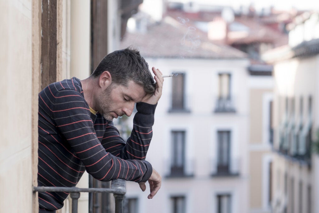 Vertiges en fumant : pourquoi surviennent-ils ?