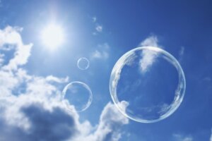 Pensées suspendues dans les airs