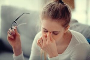 Anxiété et vision floue : à quoi cela est-il dû ?