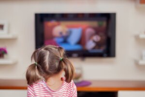 Comment choisir les bons programmes infantiles pour vos enfants